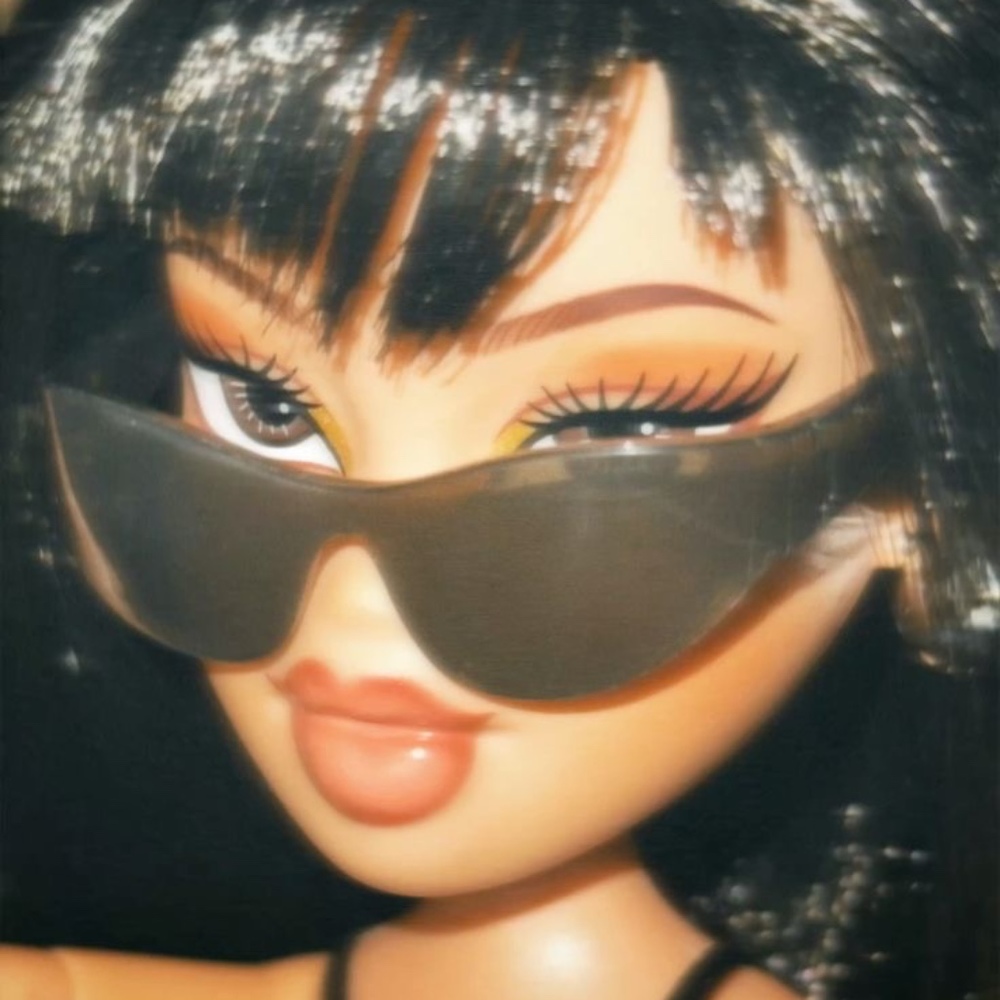 Meet your Posher, Alexis